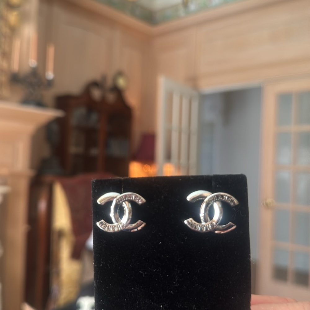 CHANEL Silver CC Interlocking Logo Stud Earrings signed in back - Picture 2 of 5